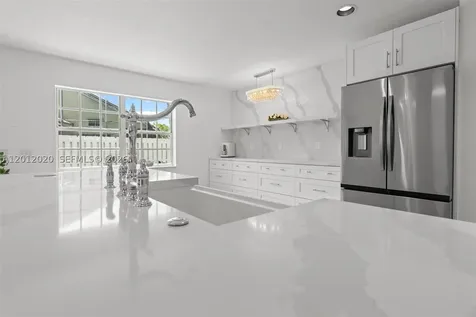 303 Bridgeton Road Weston FL 33326