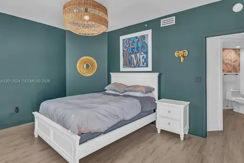 1 Century Lane Miami Beach FL 33139