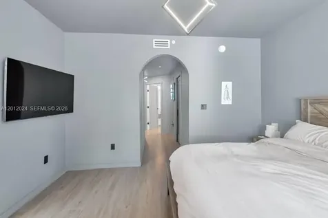 1 Century Lane Miami Beach FL 33139