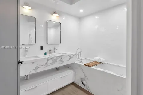 1 Century Lane Miami Beach FL 33139