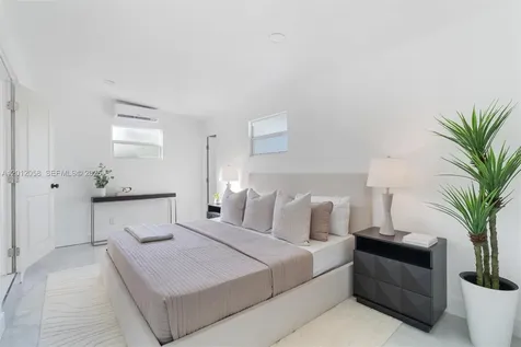 4041 NE 15th Terrace Pompano Beach FL 33064