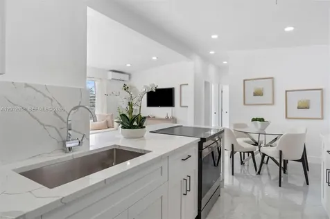 4041 NE 15th Terrace Pompano Beach FL 33064