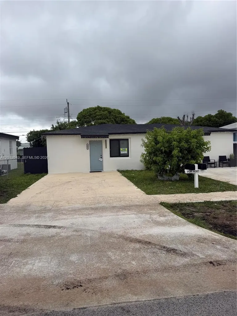 1825 NW 74th Terrace Miami FL 33147