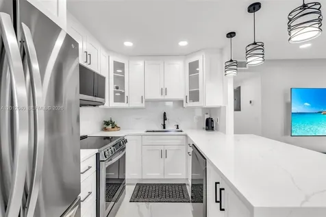 3042 Harwood D Deerfield Beach FL 33442