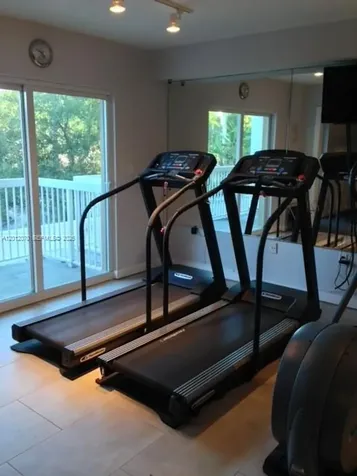 2740 SW 28th Terrace Miami FL 33133