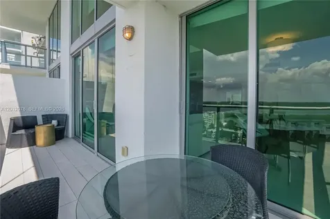 7928 East Drive North Bay Village FL 33141