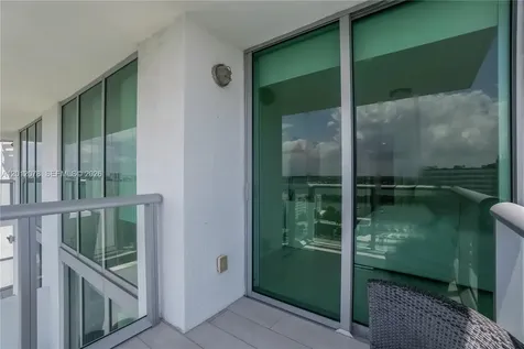 7928 East Drive North Bay Village FL 33141