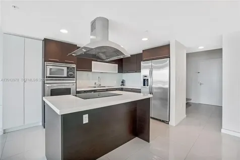 7928 East Drive North Bay Village FL 33141
