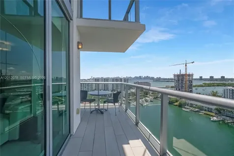 7928 East Drive North Bay Village FL 33141