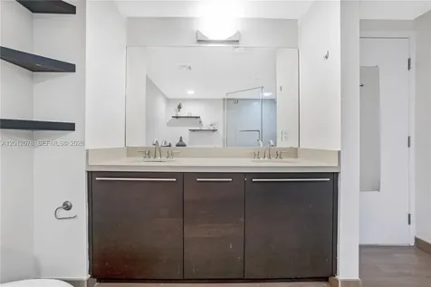7928 East Drive North Bay Village FL 33141