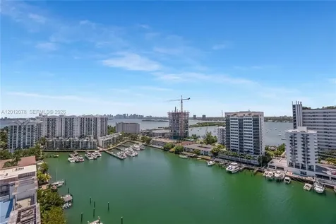 7928 East Drive North Bay Village FL 33141