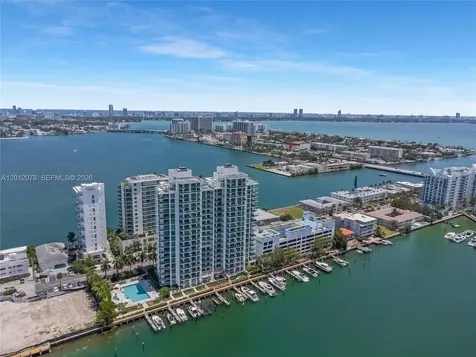 7928 East Drive North Bay Village FL 33141