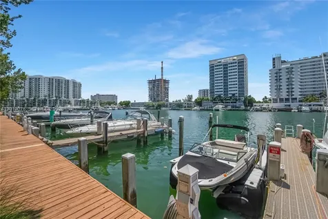 7928 East Drive North Bay Village FL 33141