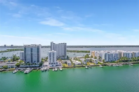 7928 East Drive North Bay Village FL 33141