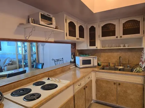 18707 NE 14th Avenue Miami FL 33179