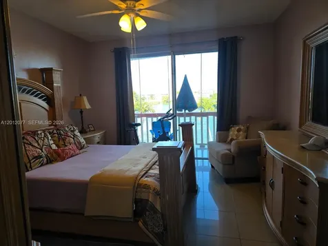 18707 NE 14th Avenue Miami FL 33179