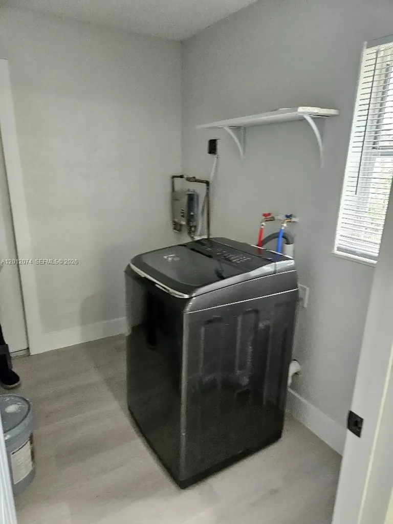 1941 NE 2nd Terrace Pompano Beach FL 33060