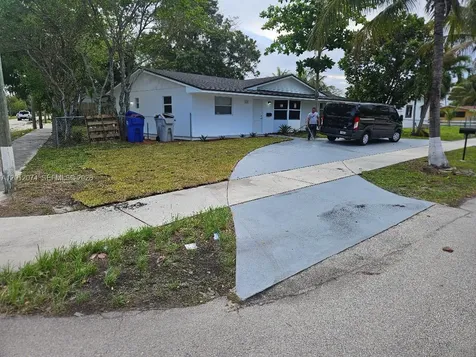 1941 NE 2nd Terrace Pompano Beach FL 33060