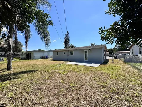 2040 NW 29th Terrace Fort Lauderdale FL 33311