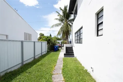 423 NE 71st Street Miami FL 33138