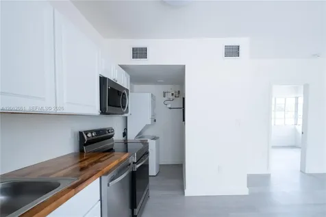 423 NE 71st Street Miami FL 33138