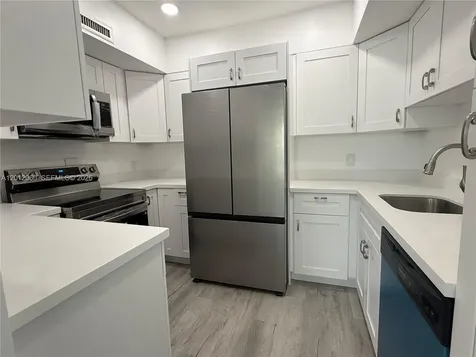 3505 S Ocean Drive Hollywood FL 33019