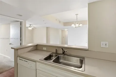 520 SE 5th Avenue Fort Lauderdale FL 33301
