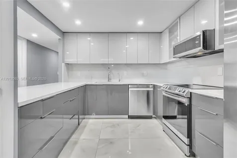 3161 S Ocean Drive Hallandale Beach FL 33009