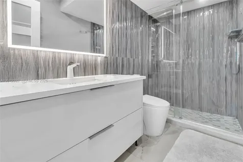 3161 S Ocean Drive Hallandale Beach FL 33009