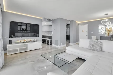 3161 S Ocean Drive Hallandale Beach FL 33009