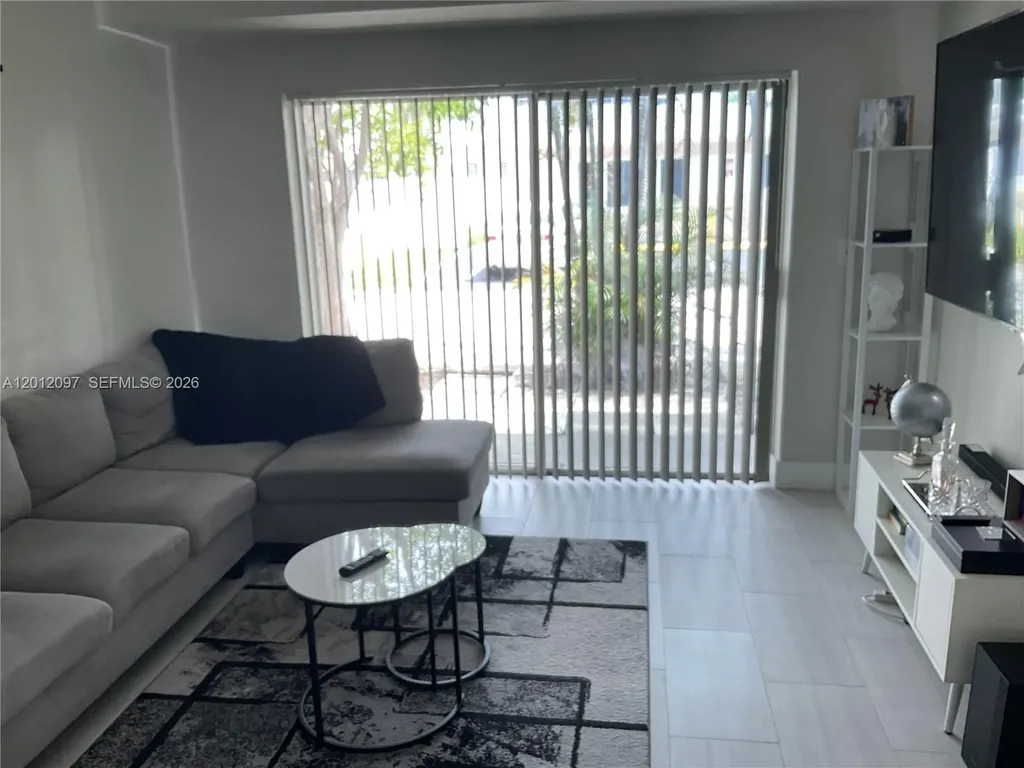510 SE 9th Street Fort Lauderdale FL 33316
