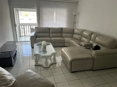 440 Paradise Isle Boulevard Hallandale Beach FL 33009