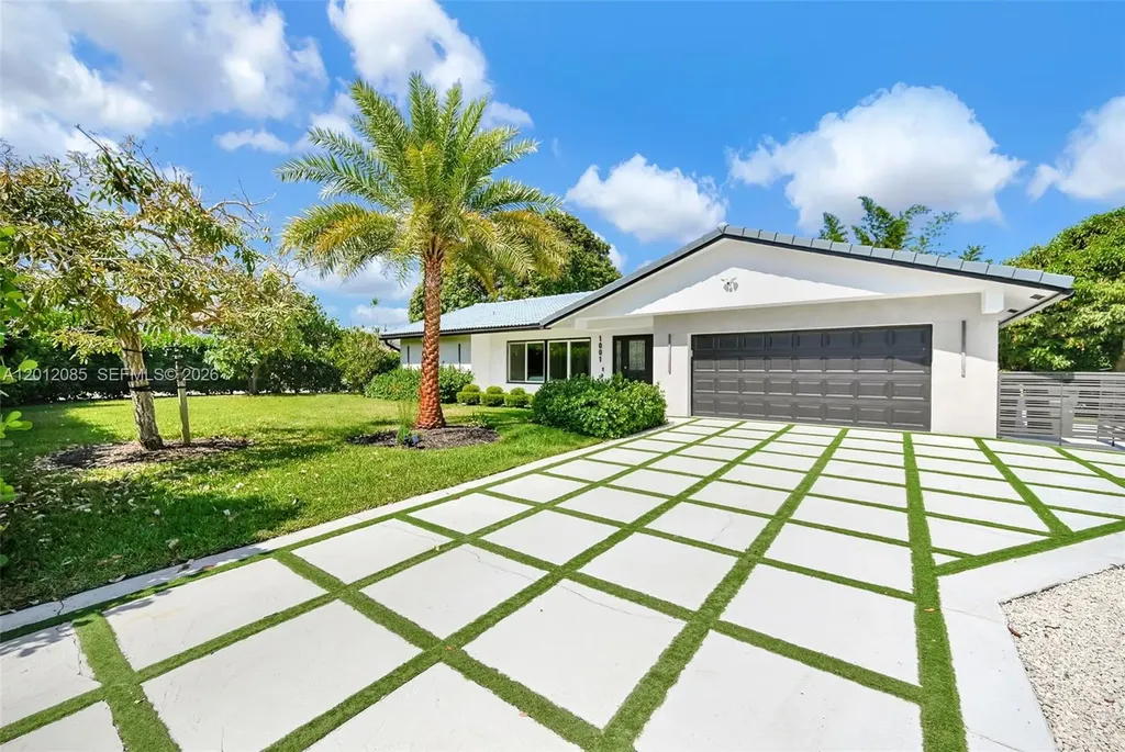 1001 NW 4th Court Boca Raton FL 33432