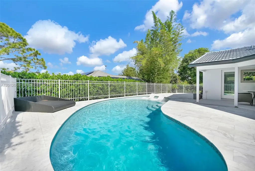1001 NW 4th Court Boca Raton FL 33432