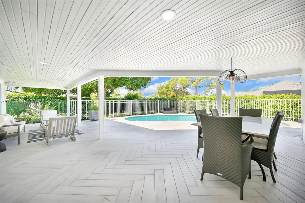 1001 NW 4th Court Boca Raton FL 33432