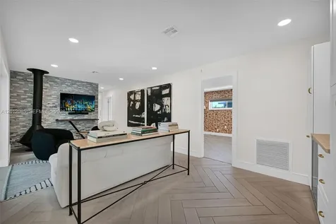 1001 NW 4th Court Boca Raton FL 33432