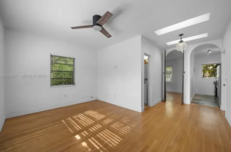 1612 Michigan Avenue Miami Beach FL 33139