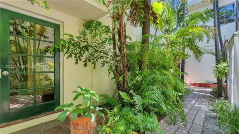 1612 Michigan Avenue Miami Beach FL 33139