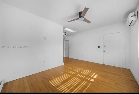 1612 Michigan Avenue Miami Beach FL 33139