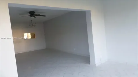 5031 W Oakland Park Boulevard Lauderdale Lakes FL 33313