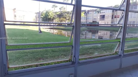 5031 W Oakland Park Boulevard Lauderdale Lakes FL 33313
