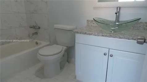 5031 W Oakland Park Boulevard Lauderdale Lakes FL 33313