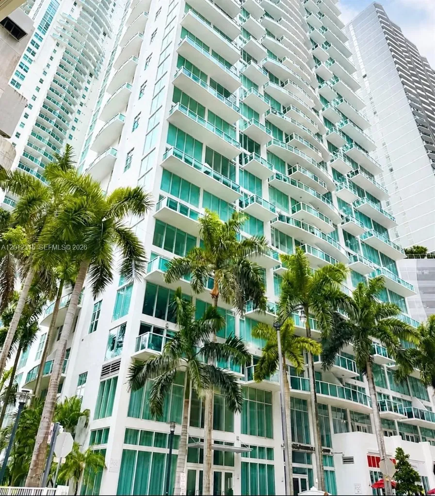 41 SE 5th Street Miami FL 33131