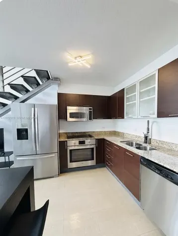 41 SE 5th Street Miami FL 33131