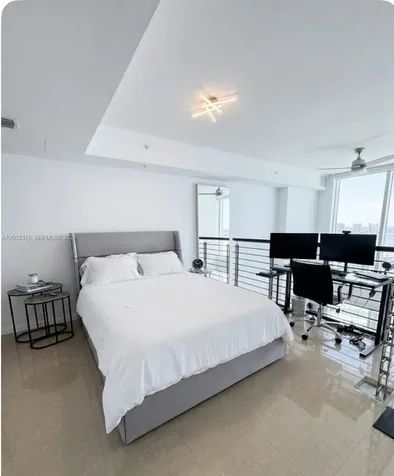 41 SE 5th Street Miami FL 33131