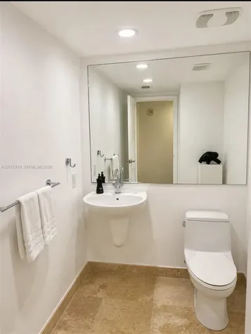 41 SE 5th Street Miami FL 33131