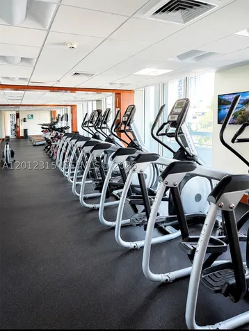 41 SE 5th Street Miami FL 33131