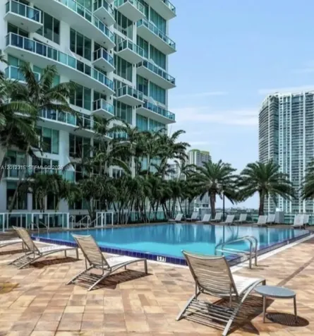 41 SE 5th Street Miami FL 33131