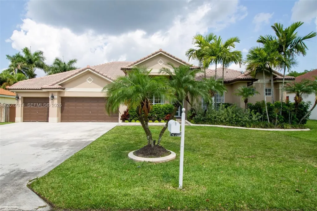2910 Fairways Drive Homestead FL 33035