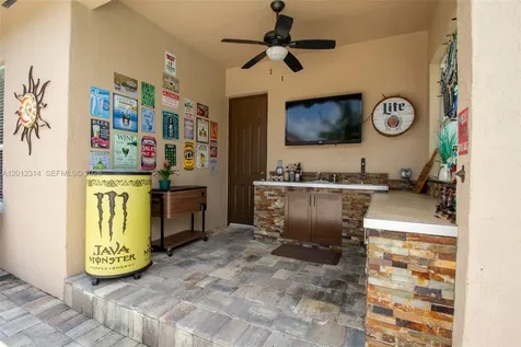 2910 Fairways Drive Homestead FL 33035